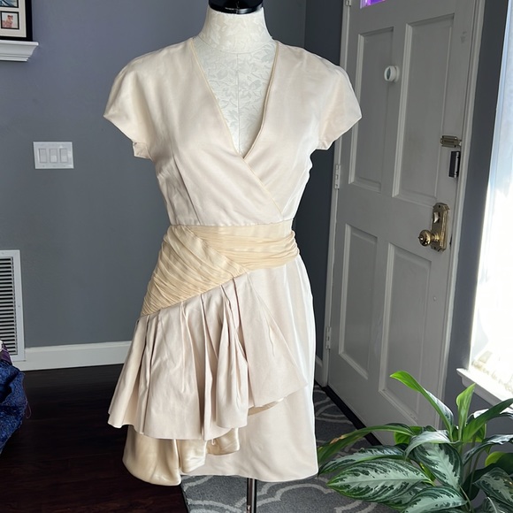 Erin Fetherston Structural Ruffle Cream Dress - Picture 3 of 10